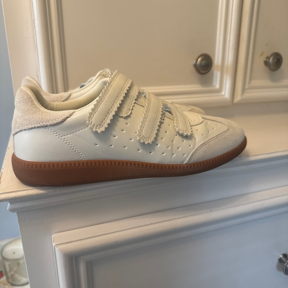 Steve Madden MOMENTUM WHITE SHOES